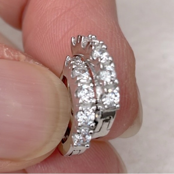 Lia Sophia Silver Sterling 925 Cubic Zirconia mini hoop huggie earrings - Picture 7 of 8
